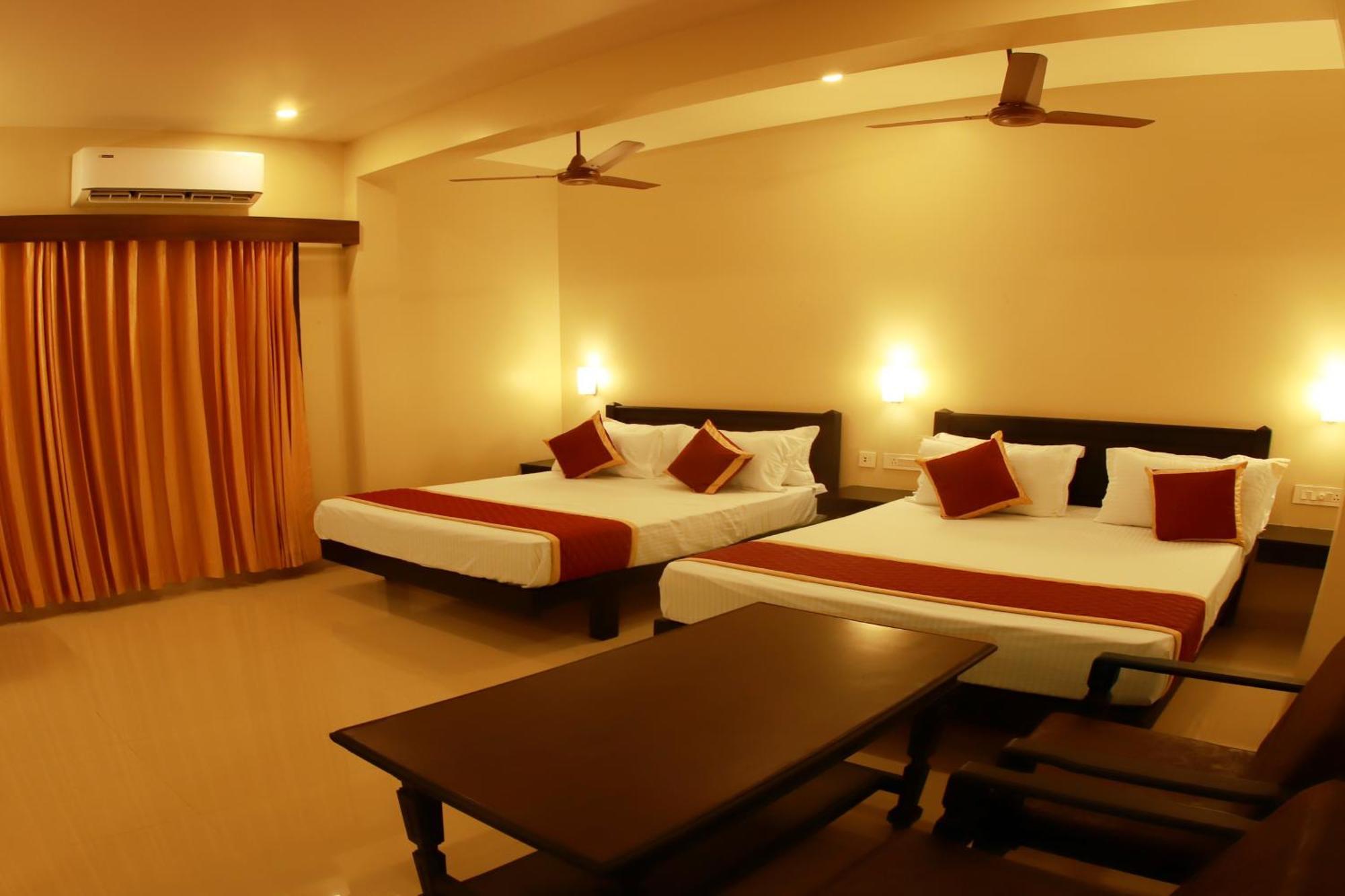 Hotel Sri Devi Kanyakumari Esterno foto
