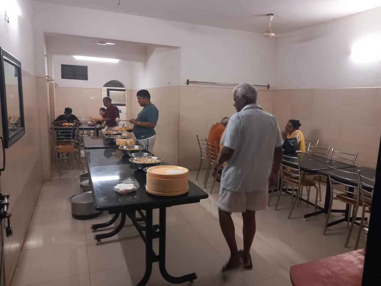 Hotel Sri Devi Kanyakumari Esterno foto
