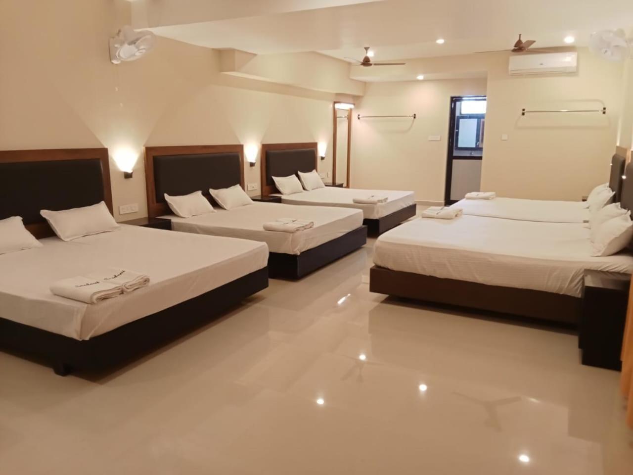Hotel Sri Devi Kanyakumari Esterno foto