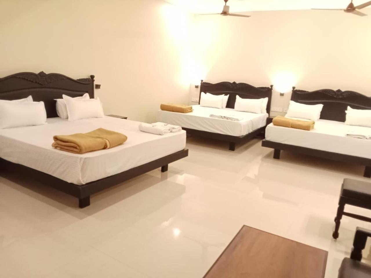 Hotel Sri Devi Kanyakumari Esterno foto