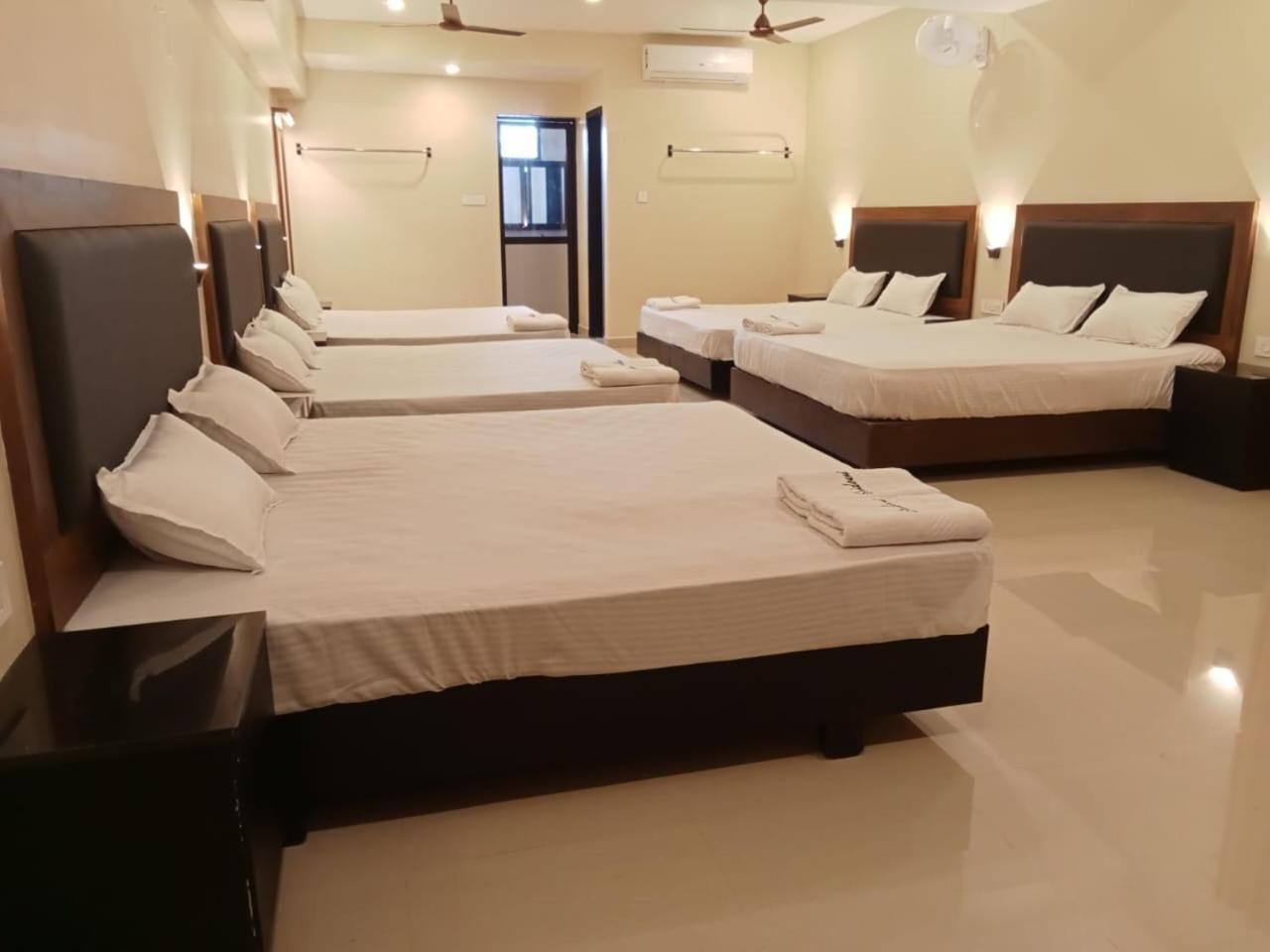 Hotel Sri Devi Kanyakumari Esterno foto