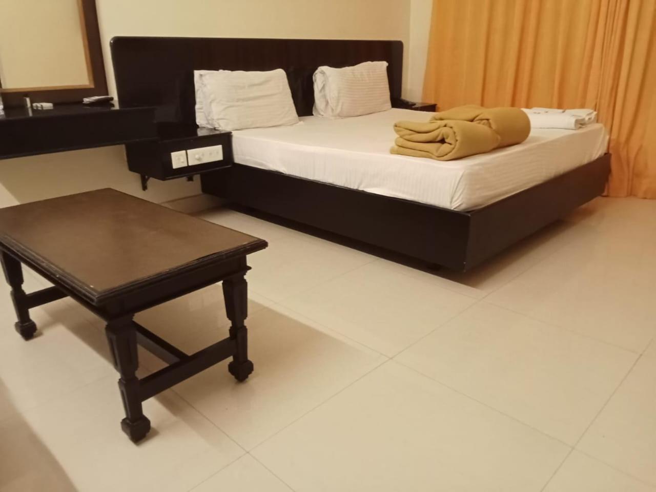 Hotel Sri Devi Kanyakumari Esterno foto