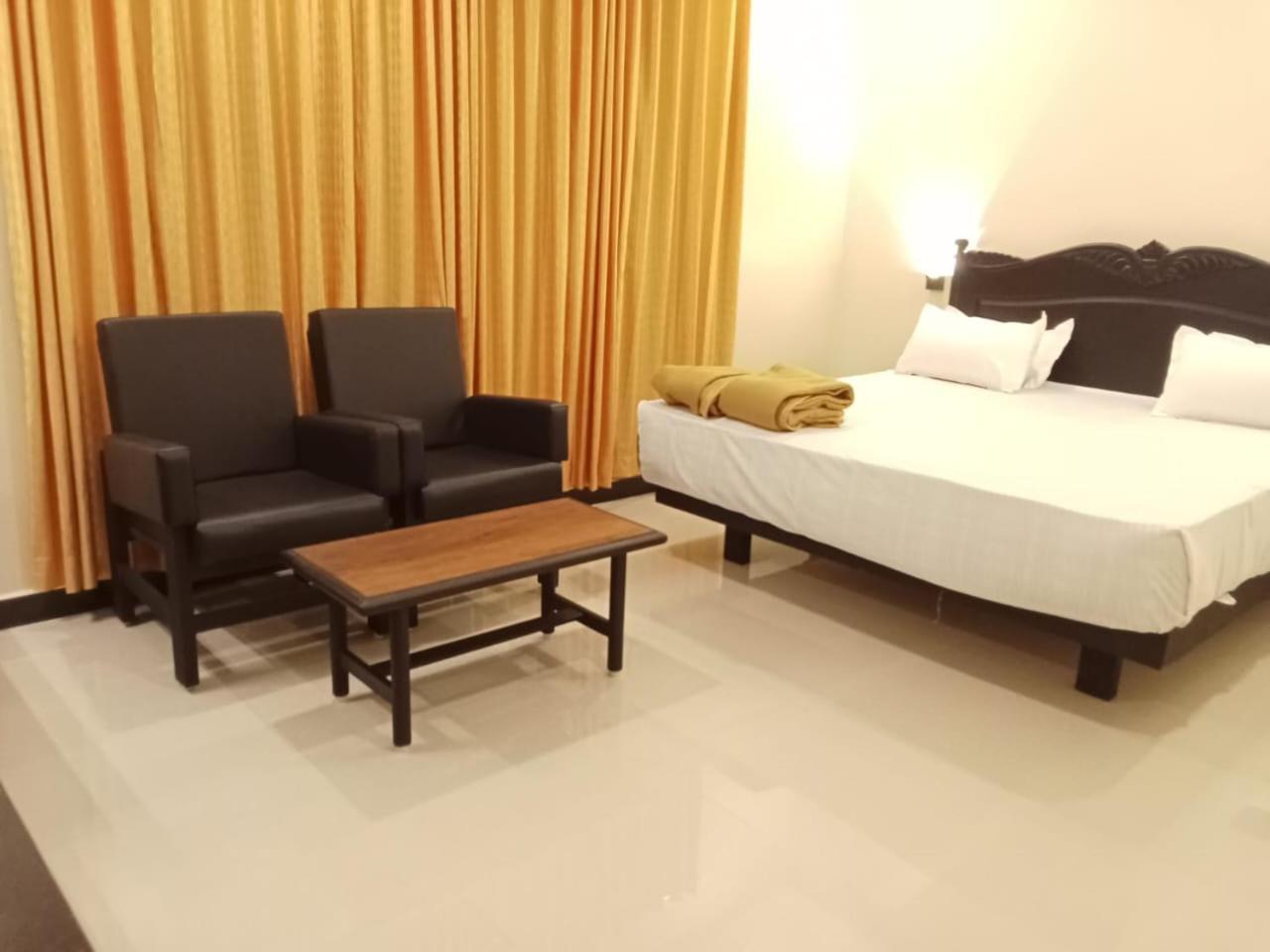 Hotel Sri Devi Kanyakumari Esterno foto